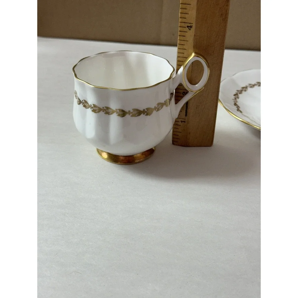 Vintage Elizabethan Fine Bone China‎ Taylor & Kent England Tea Cup & Saucer